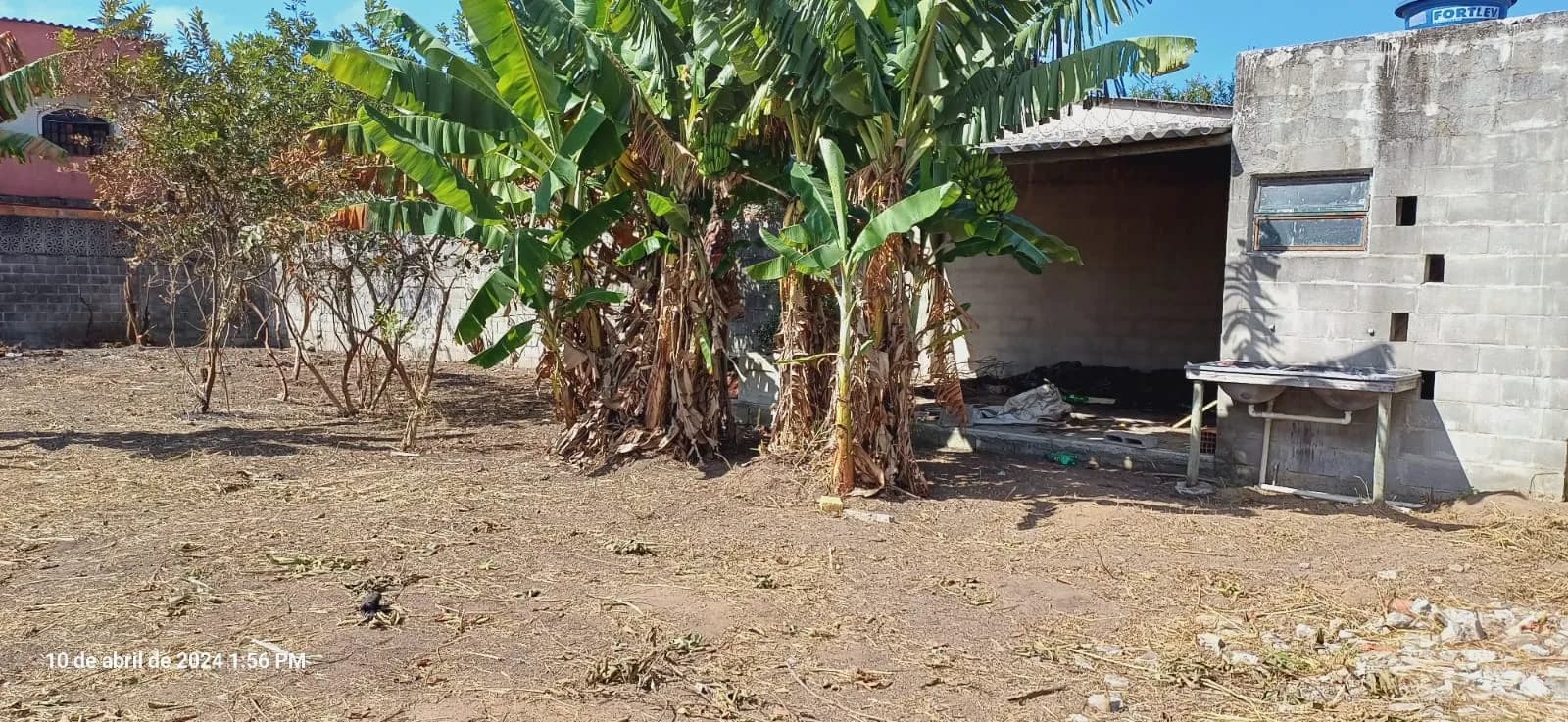 TERRENO com 720m²