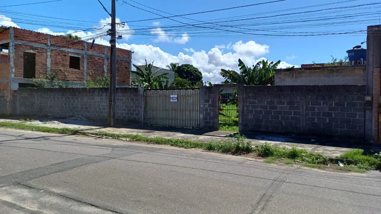 TERRENO com 720m²